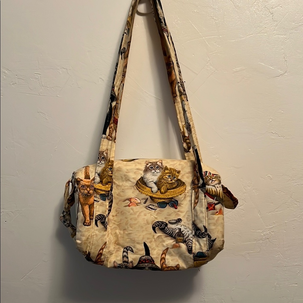 Cats at the beach shoulder bag